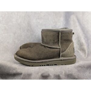 UGG Kids Classic Mini II Charcoal Grey Suede Boots 1017715K Size 13 Kids